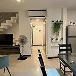 Via Tendenza Villas